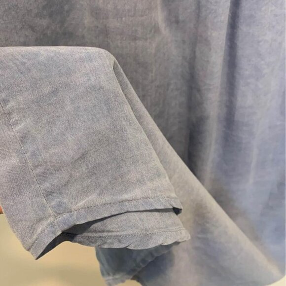 100% Silk sleeveless top. Nordstrom classiques. Size small. SO SOFT! - Picture 8 of 9